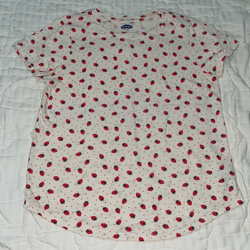 Old navy strawberry shirt